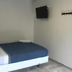 Hab Bano Privado Aeropuerto